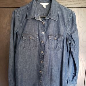 Banana Republic Dark Chambray Button-up, Size M